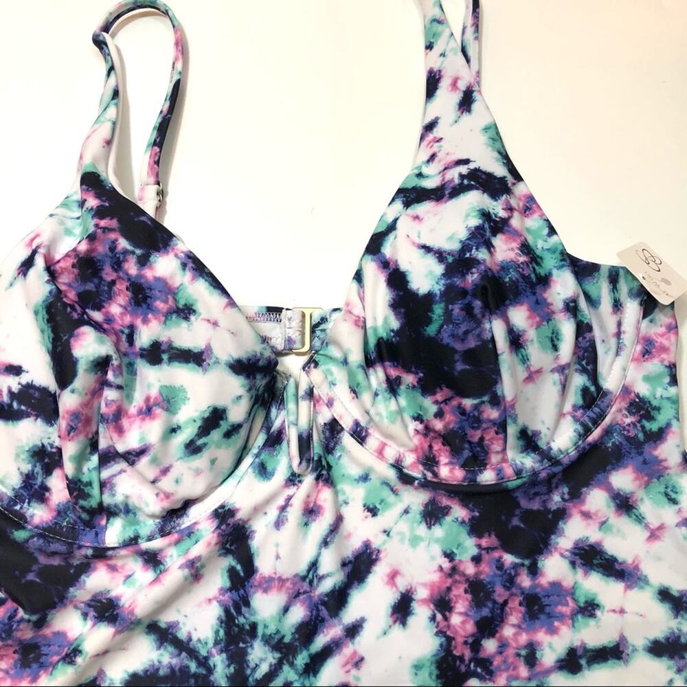 Jessica Simpson Tie-Dyed V-Wire Tankini Swim Top - Picture 4 of 5